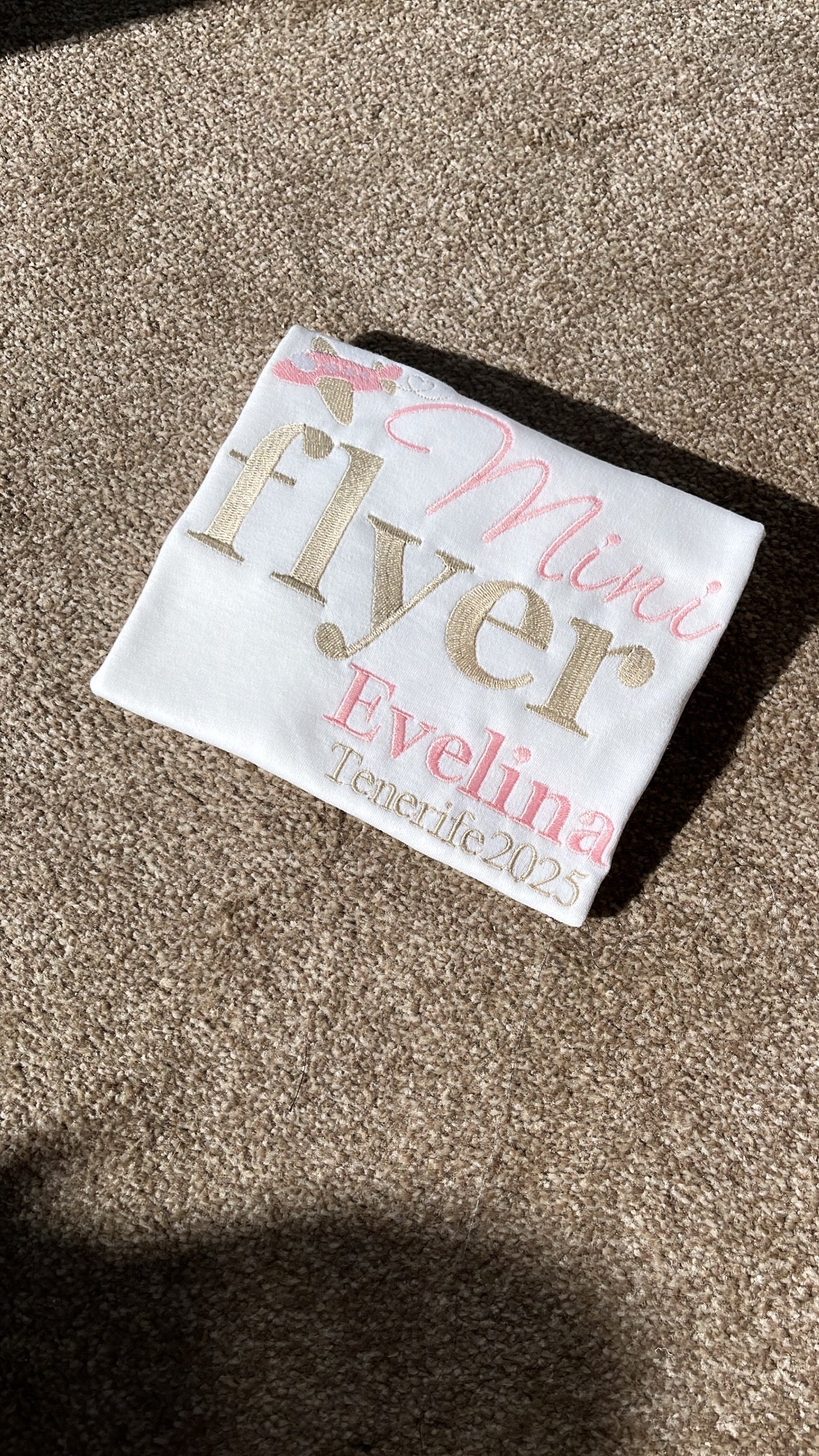 Mini Flyer - Bold Text Jet Travel Top