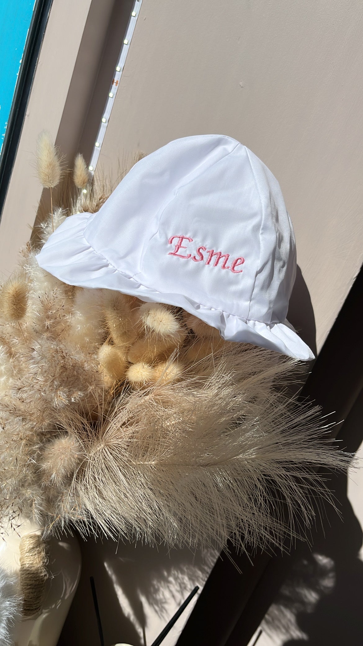 Sunhat with pleated trim