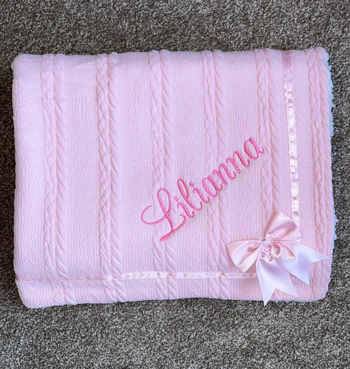 Luxury Cable Knit Baby Blanket with Bow