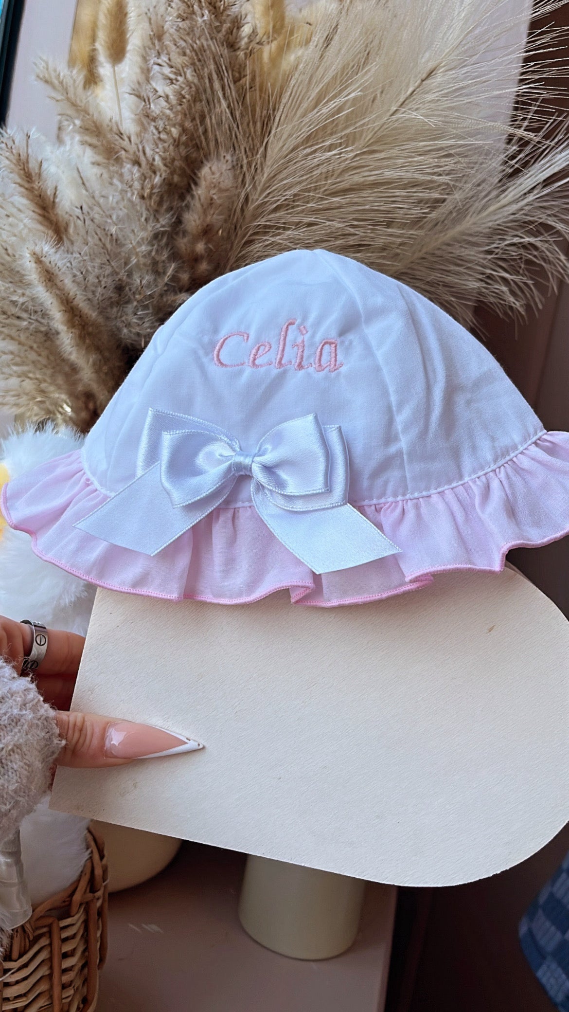 Sunhat with bow